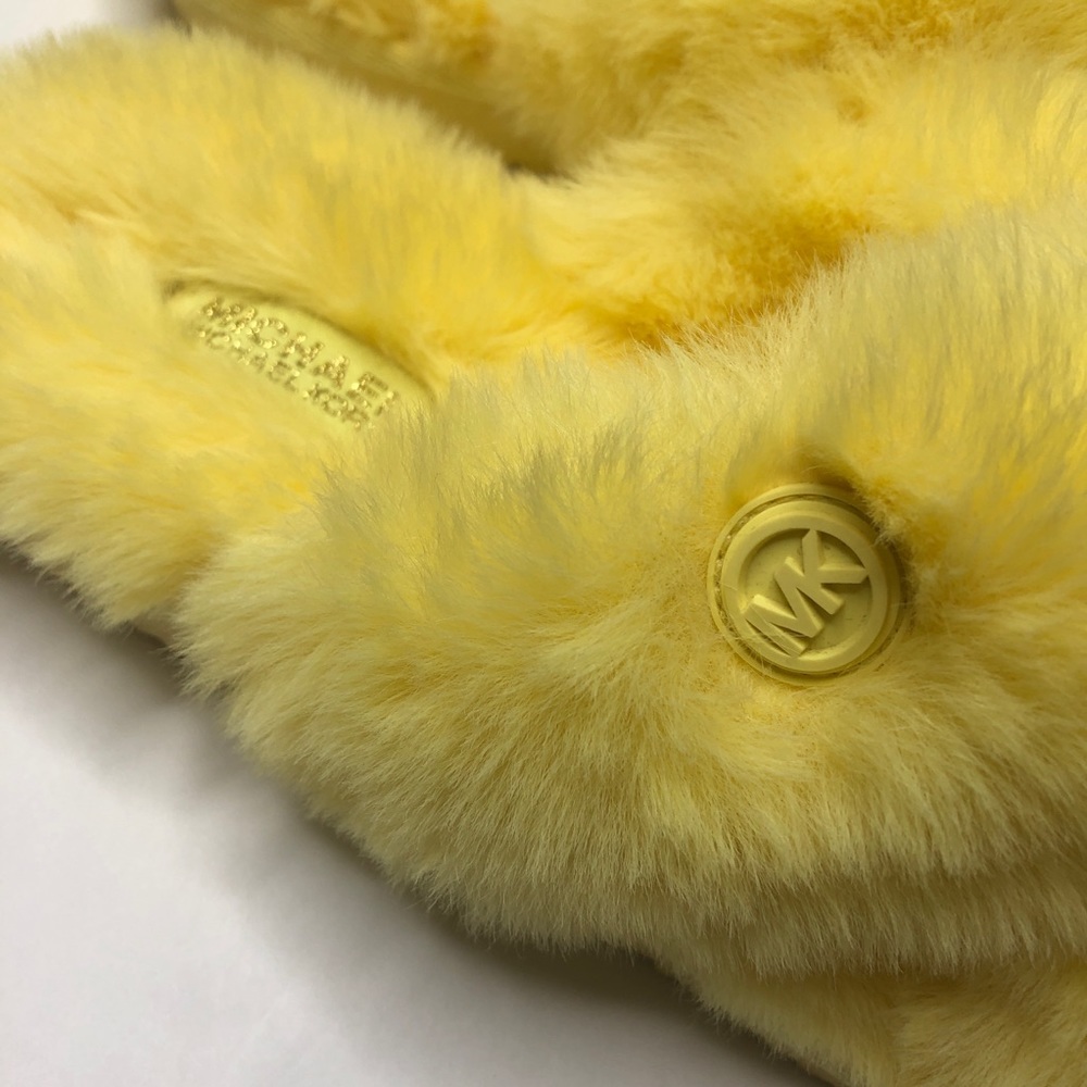 New Michael Kors Yellow Lala Faux Fur Slippers - Picture 8 of 11
